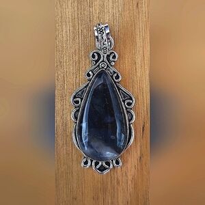 Gorgeous Moss Agate pendant